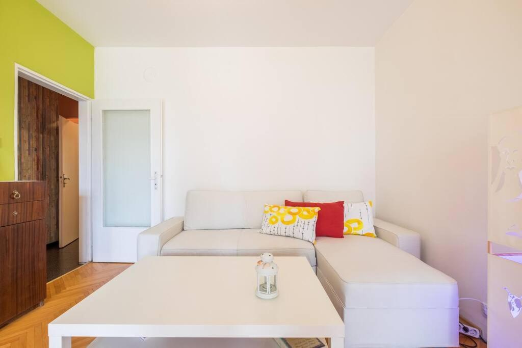Beautiful Flat In Central Location By Flat Mаnager 索菲亞 外观 照片